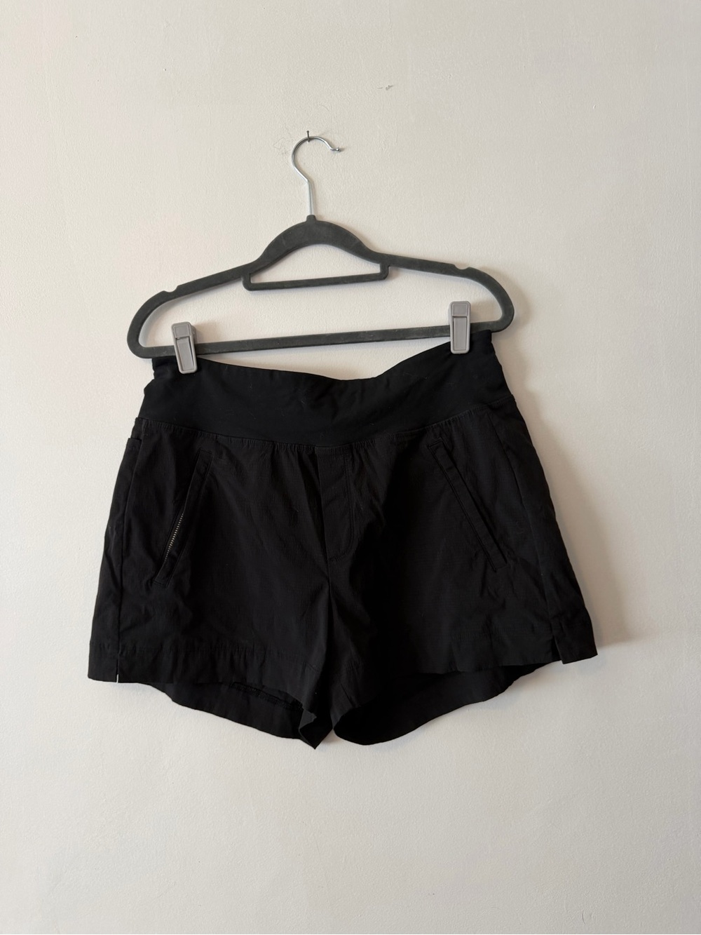 Athleta Black Athletic Shorts with Zip Pockets Trekkie North Short 8